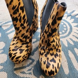 LADIES PLATFORM ANKLE BOOTS BY SAM EDELMAN